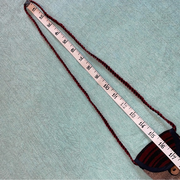 Boho woven bag from Peru with 12” cord button closure and colorful design NWOT - Picture 5 of 10